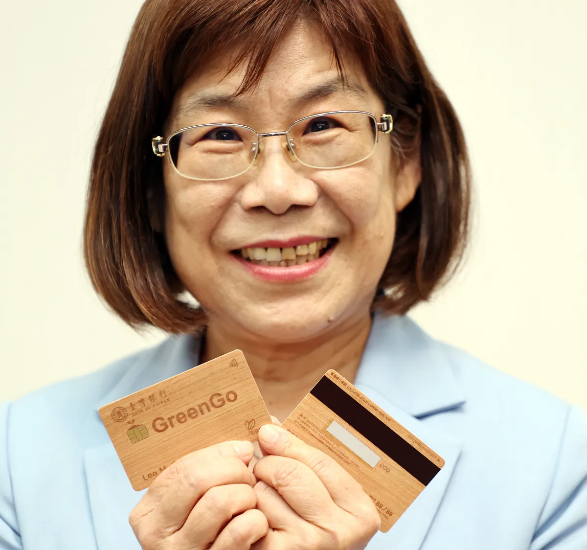 台銀8月底擬發布木質信用卡 取代塑膠傳遞環境永續